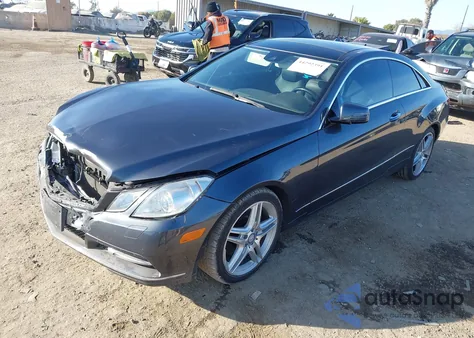 2013 Mercedes-Benz E 350 z USA, uszkodzony, nr VIN WDDKJ5KB1DF202310